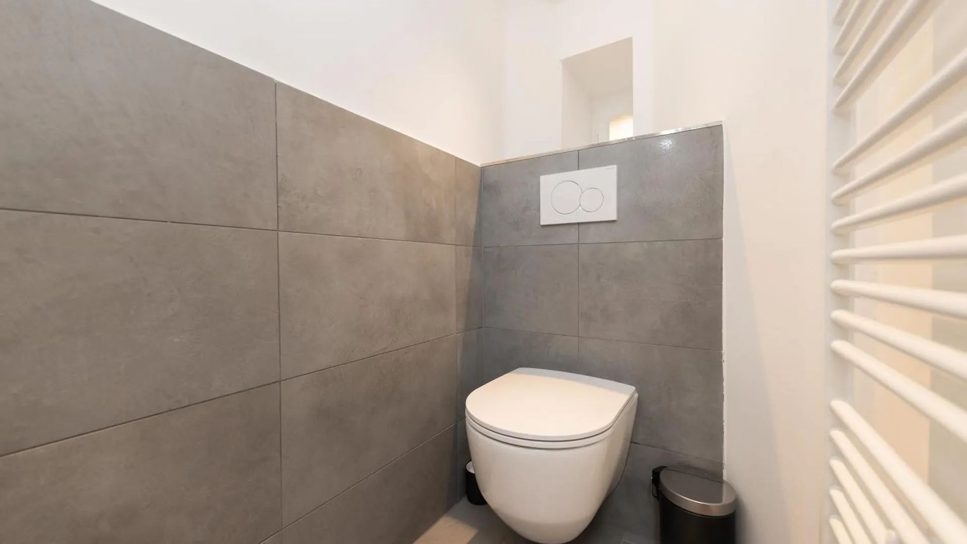 Central Nests - Modernes Apartment Mit Zwei Baedern Берлин