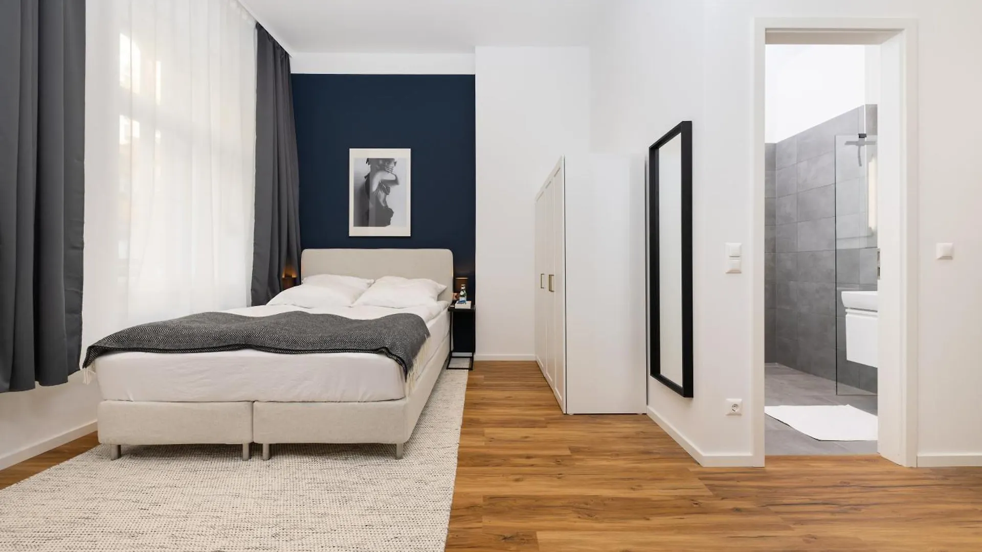 Central Nests - Modernes Apartment Mit Zwei Baedern Берлин